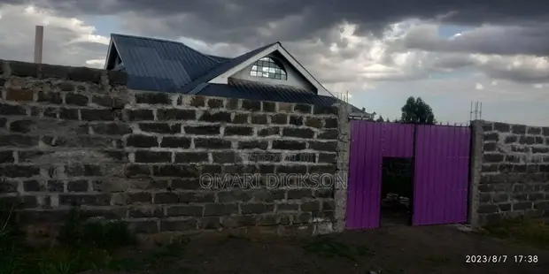 3bdrm Bungalow in Engoshura, Bahati for sale
