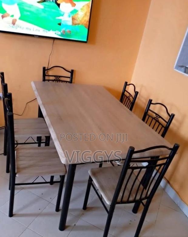 Brand New 6 Seater Dinning Table - main view