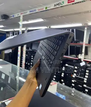 Laptop Dell Latitude 5491 8GB Intel Core i5 SSD 256GB