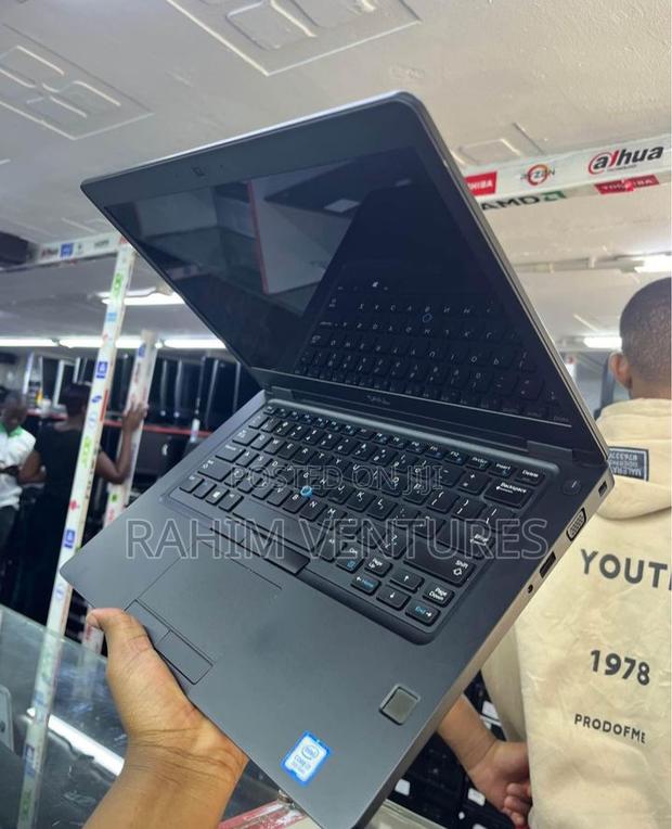Laptop Dell Latitude 5491 8GB Intel Core i5 SSD 256GB