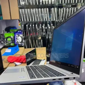 Laptop HP EliteBook 840 G7 16GB Intel Core I5 SSD 512GB