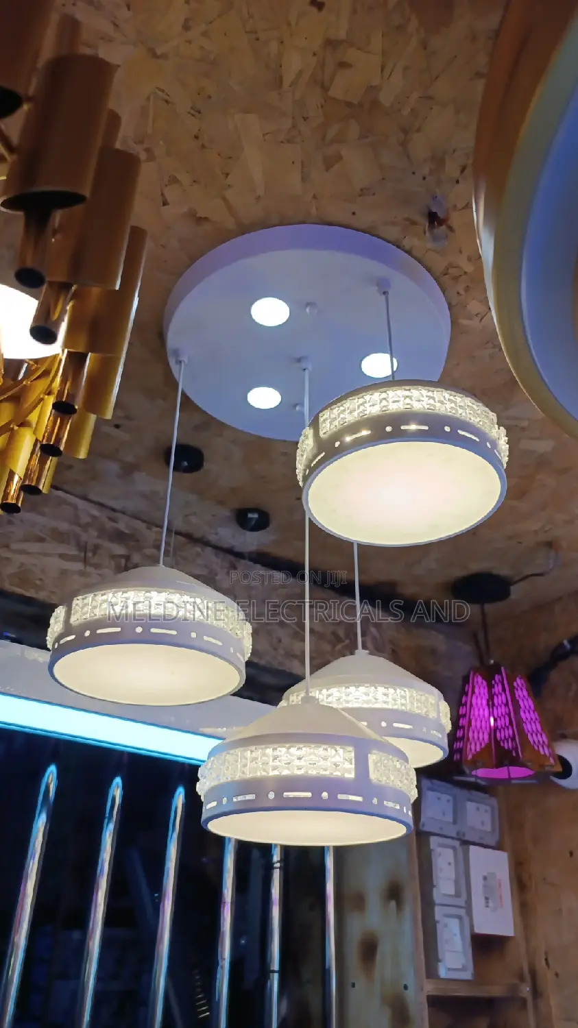 LED Chandelier With 3 in 1 Colour Change