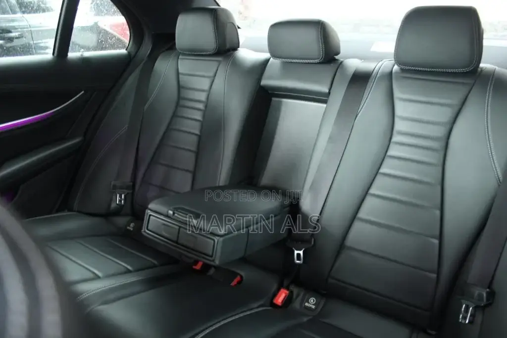 Mercedes-Benz E200 2016 Silver