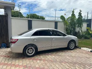 Toyota Premio 2012 Silver