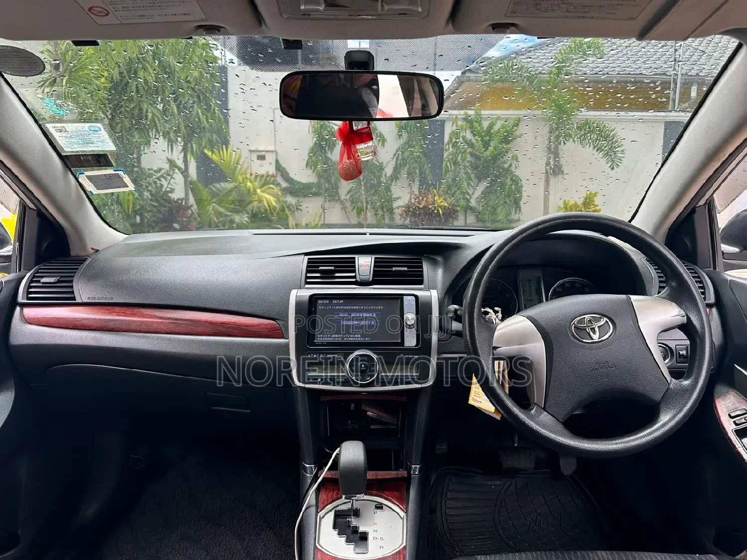 Toyota Premio 2012 Silver