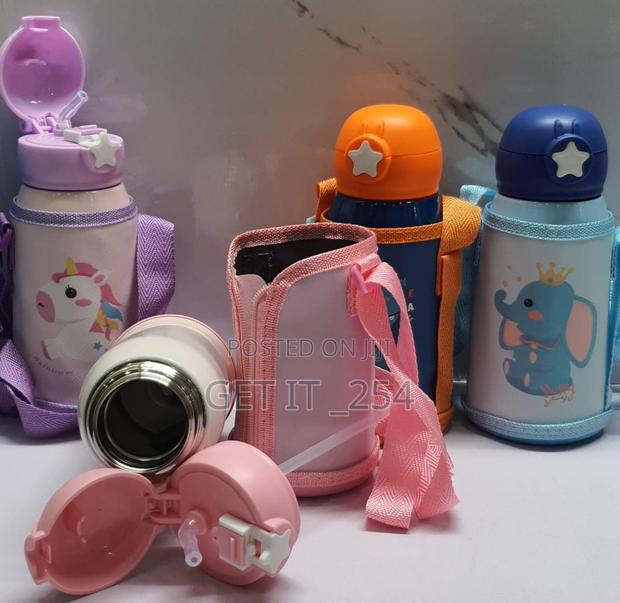 500ml Star Straw Thermocup With a Zip Cartoon Carrier Bag