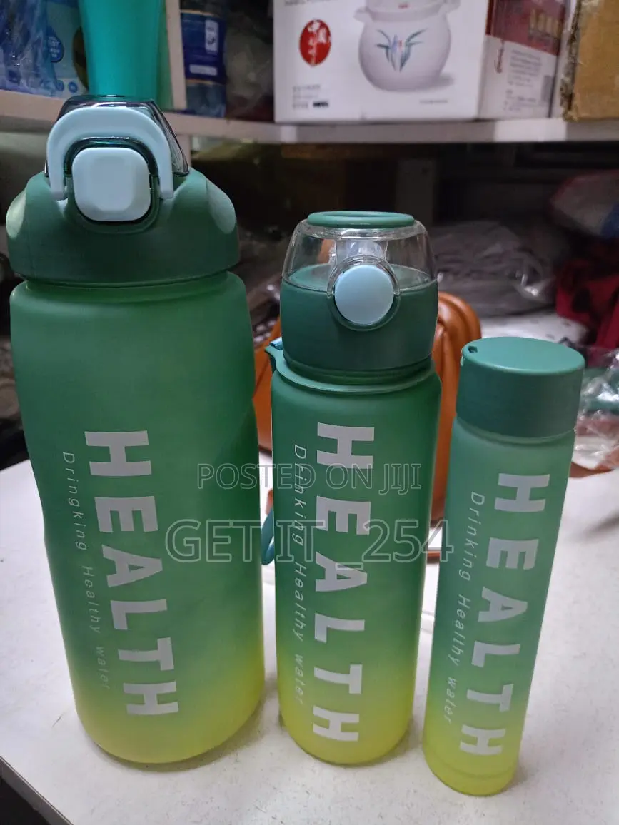 *3 in 1 Motivational Water Bottles Set*
2000 Ml +90