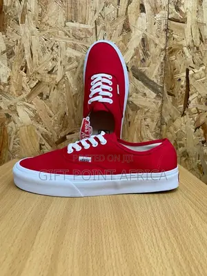 Double Sole Vans Unisex Red in Color