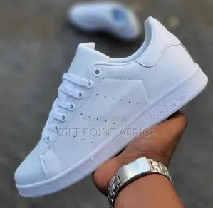 White Adidas Stansmith Sneakers