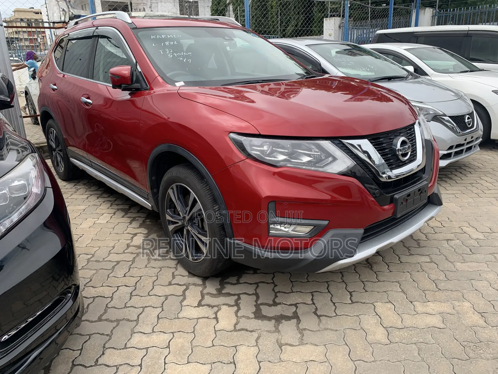 Nissan X-Trail 2.0 Petrol AWD 2018 Red