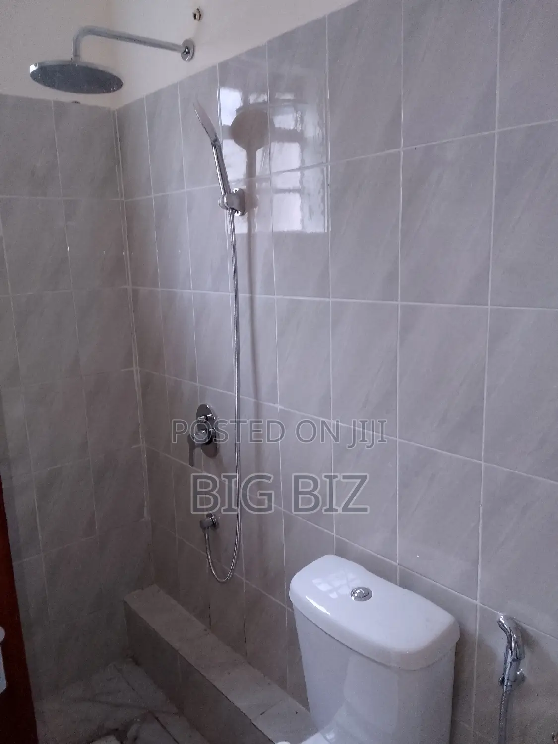3bdrm Maisonette in Donholm 3/4Br for rent