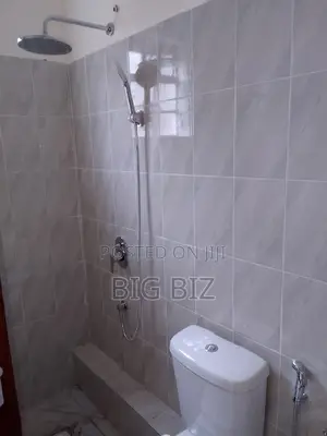 3bdrm Maisonette in Donholm 3/4Br for rent