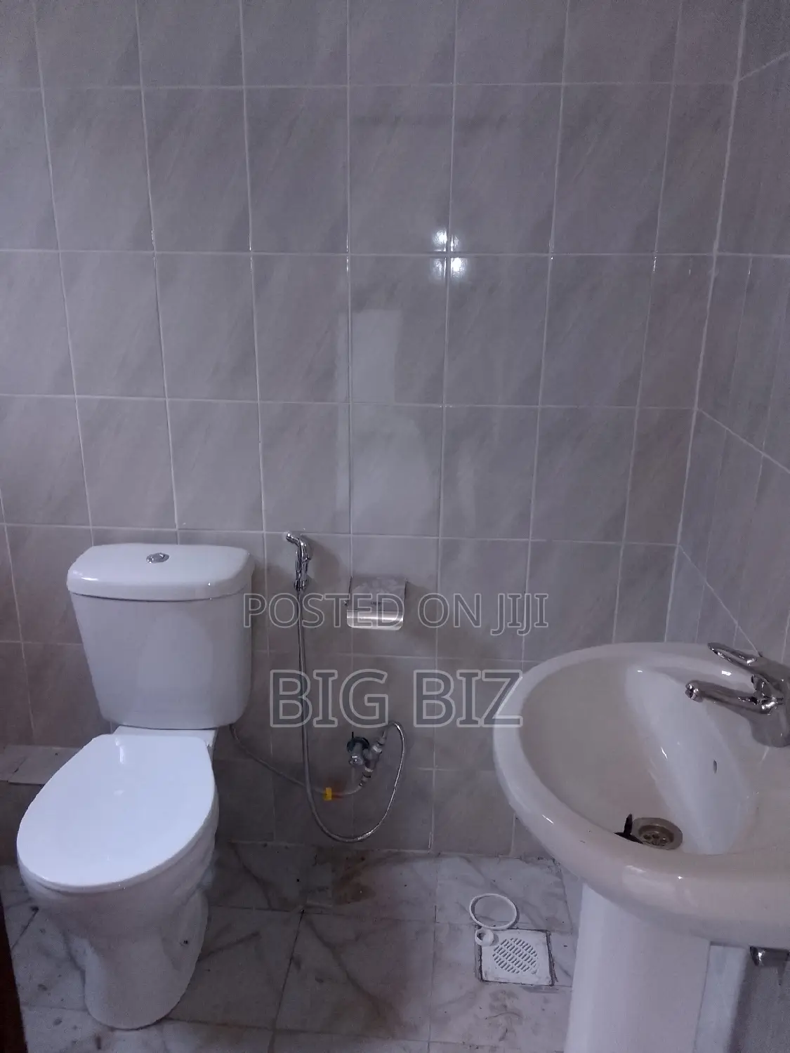 3bdrm Maisonette in Donholm 3/4Br for rent