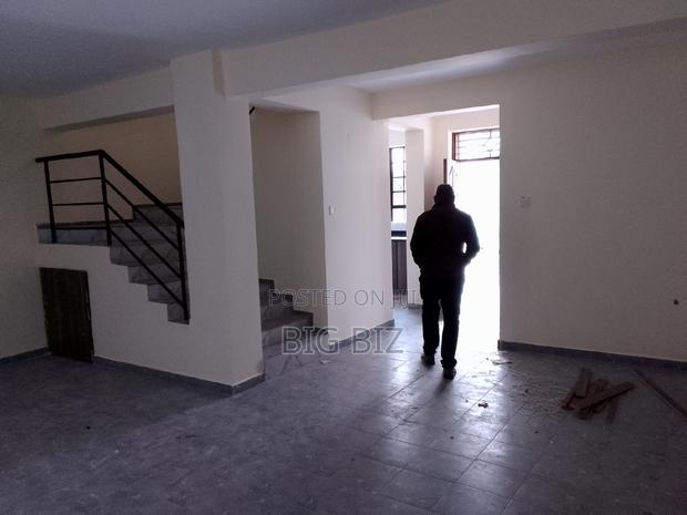3bdrm Maisonette in Donholm 3/4Br for rent - thumbnail 8