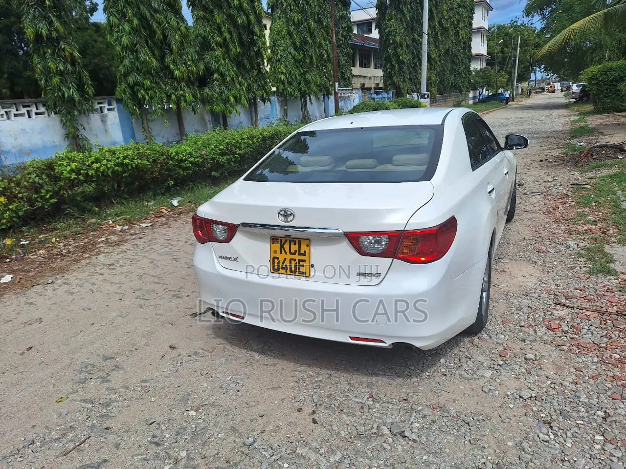 Toyota Mark X 2010 White