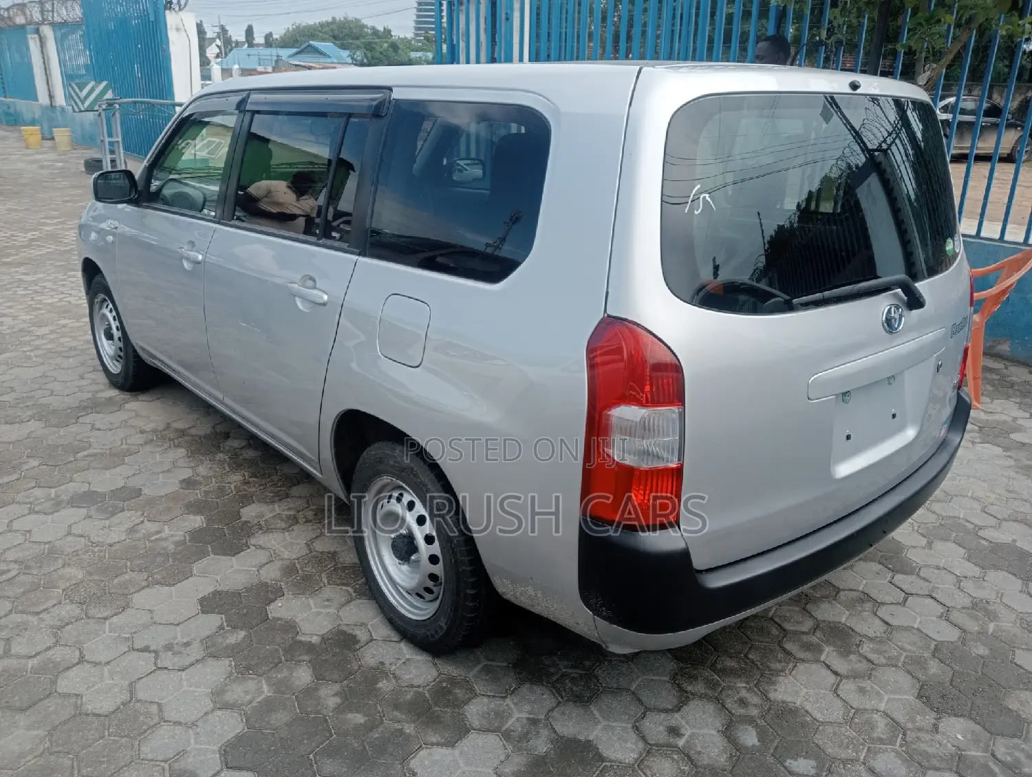 Toyota Probox 2018 Silver