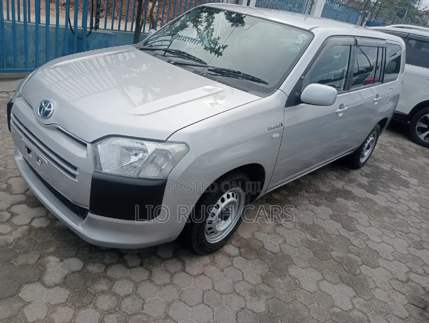 Toyota Probox 2018 Silver