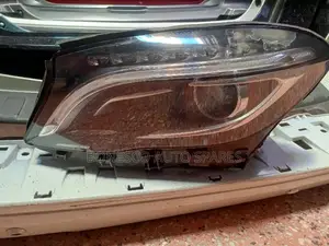 Mercedes-Benz GLA (Facelift) 2014-2019 Xenon Headlight