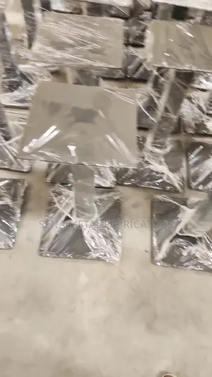 High-Quality Powder-Coated Table Legs.