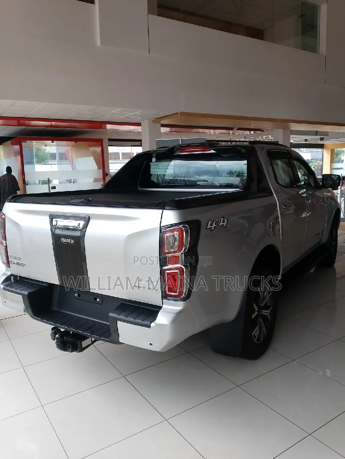 New Isuzu D-MAX 2024 Silver