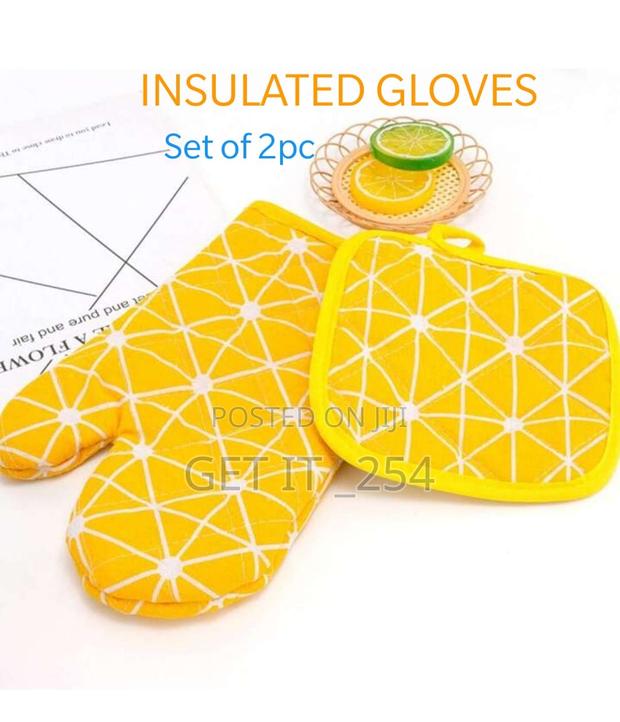 Mc882 Insulated Heat Resistant Gloves * a Set of 2pcs.