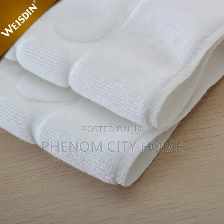 White Towel Floor Mats