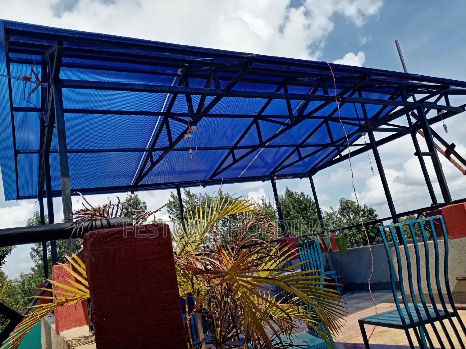 Polycarbonate Roofed Shades