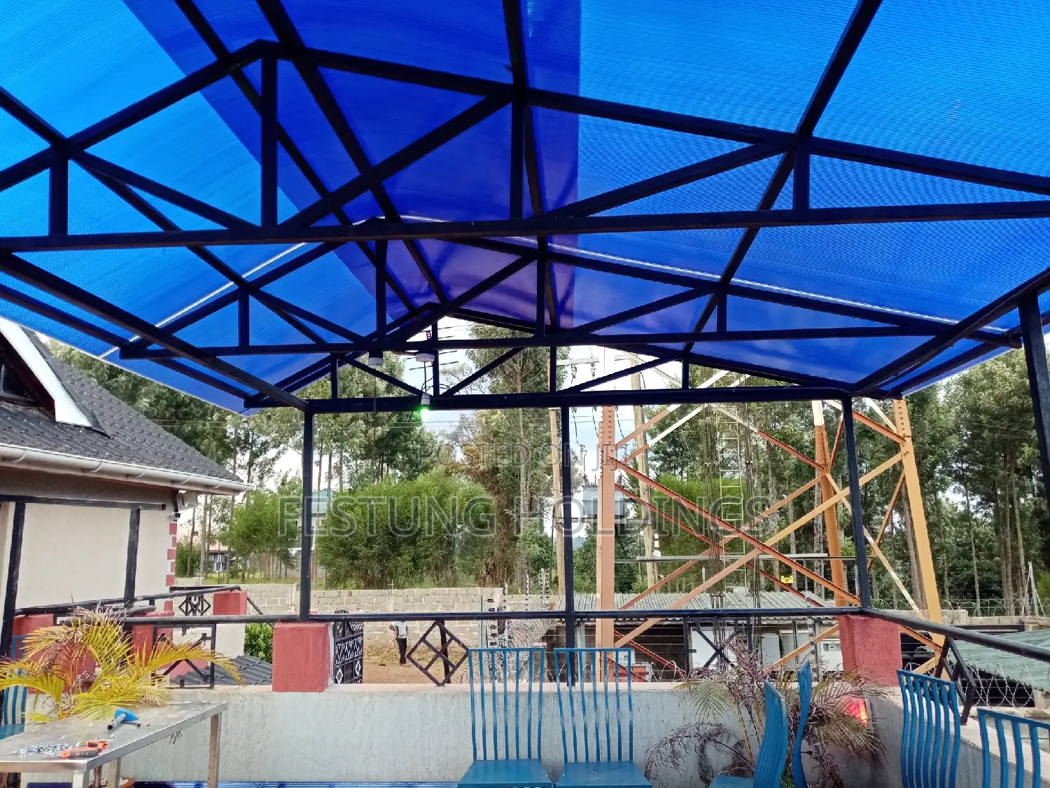 Polycarbonate Roofed Shades
