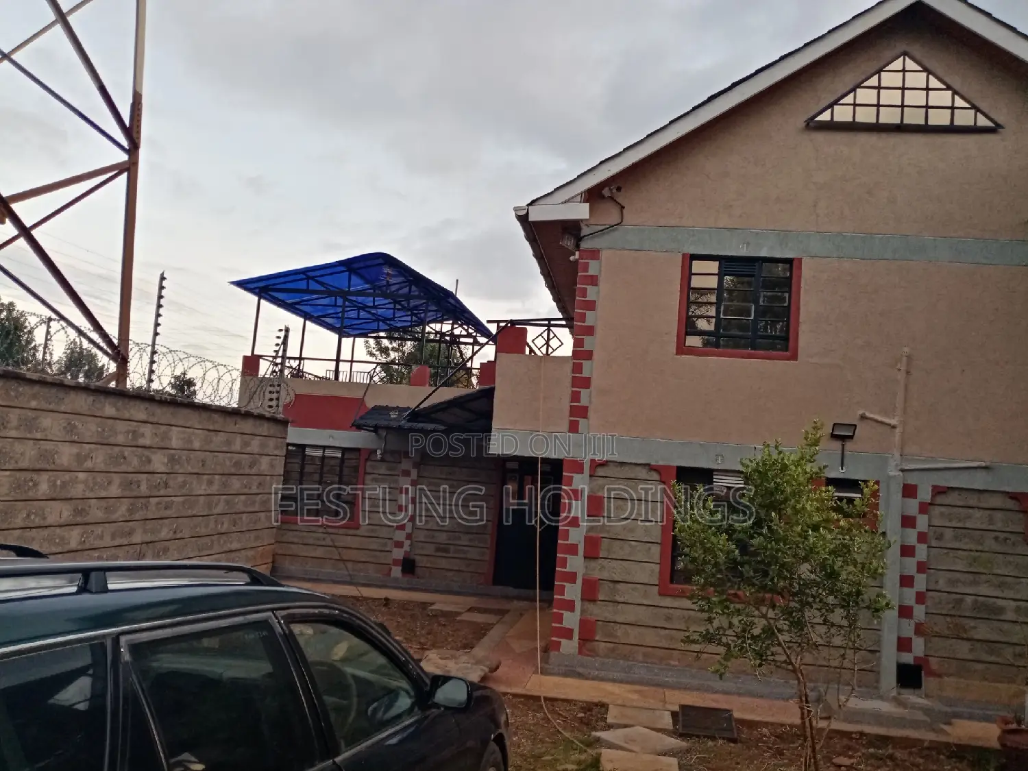 Polycarbonate Roofed Shades