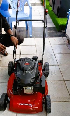 Honda Petrol Lawn Mower 8.5hp - thumbnail 2