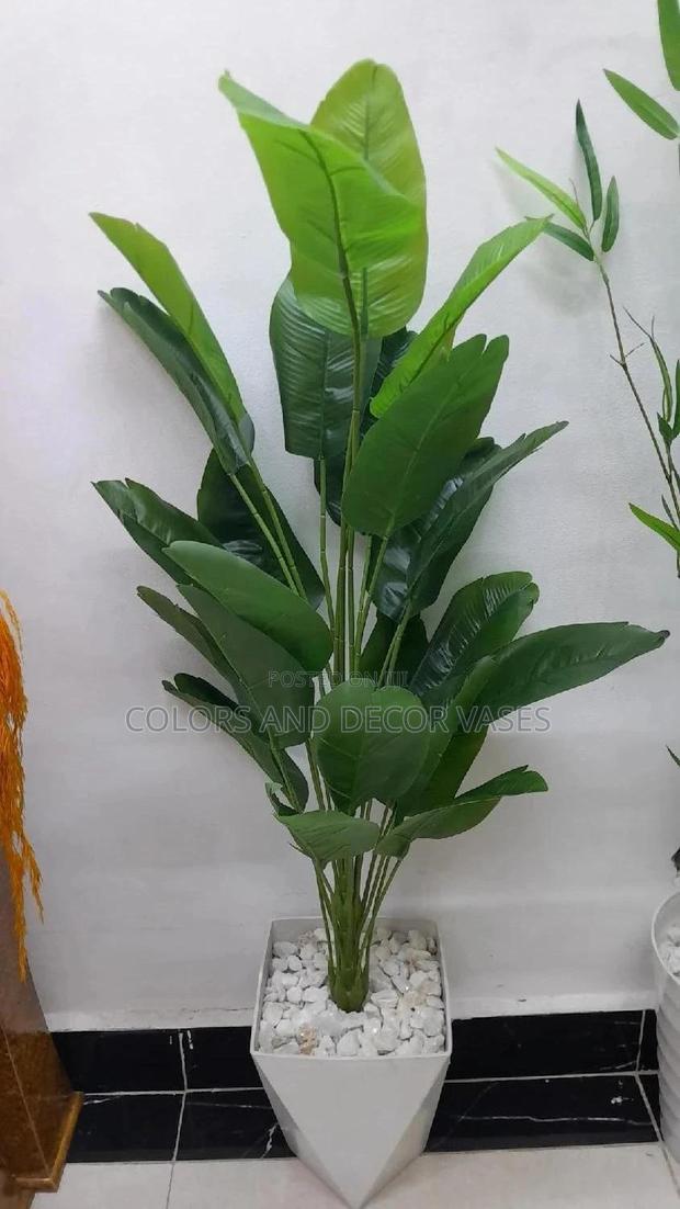1.3m Long Banana Plant,Plastic Vase With Pebble Stones