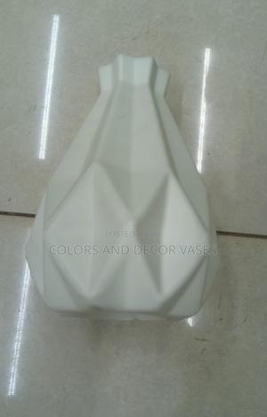 Plastic Flower Vase White and Pink - thumbnail 2