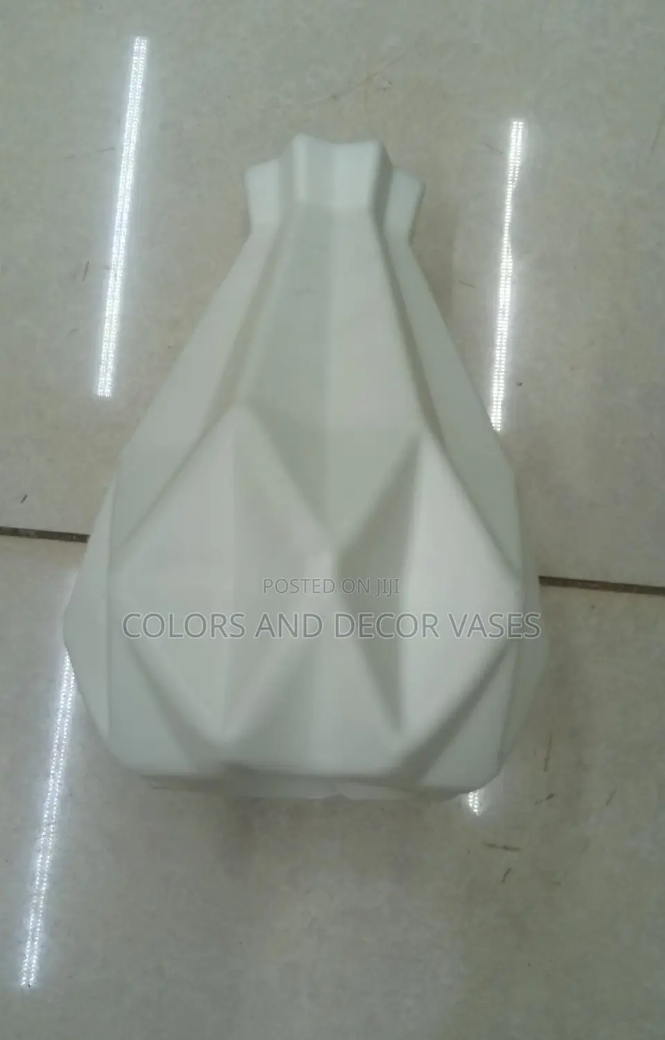 Plastic Flower Vase White and Pink