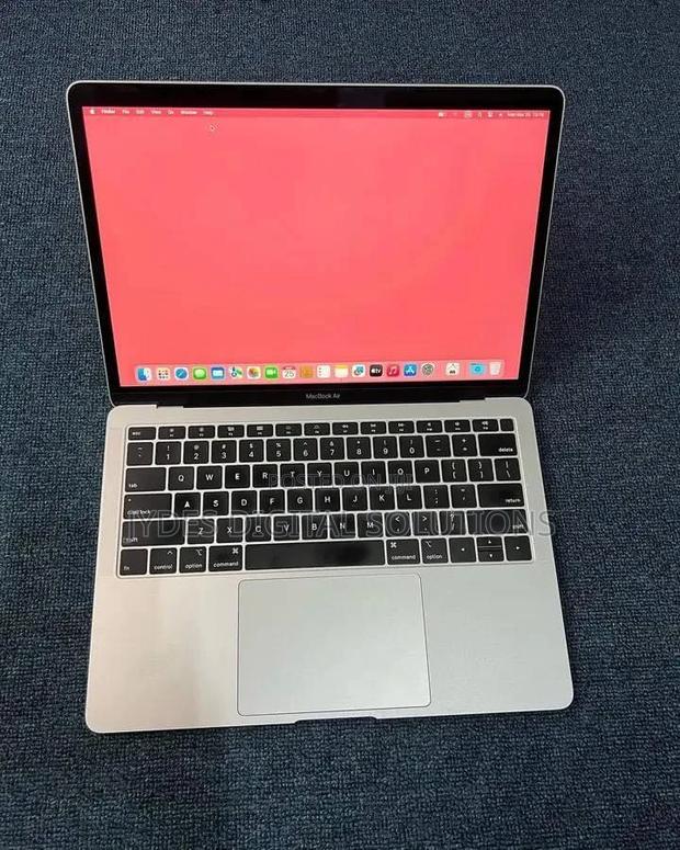 Laptop Apple MacBook Air 2018 8GB Intel Core I5 SSD 256GB - main view