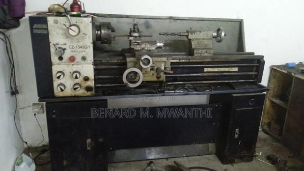 Lathe Machine Used 1 Meter