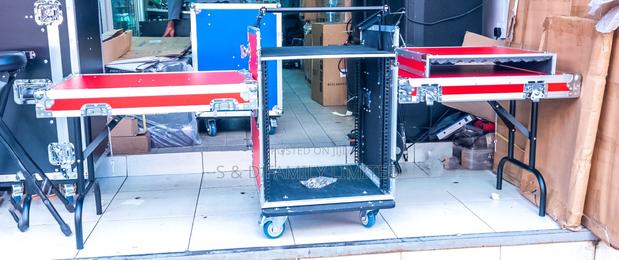 10U Closed Rack - thumbnail 2
