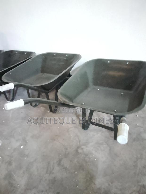 Wheelbarrow Heavy Duty