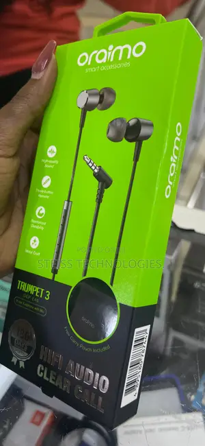 Trumpet 3 Oraimo Earphones.