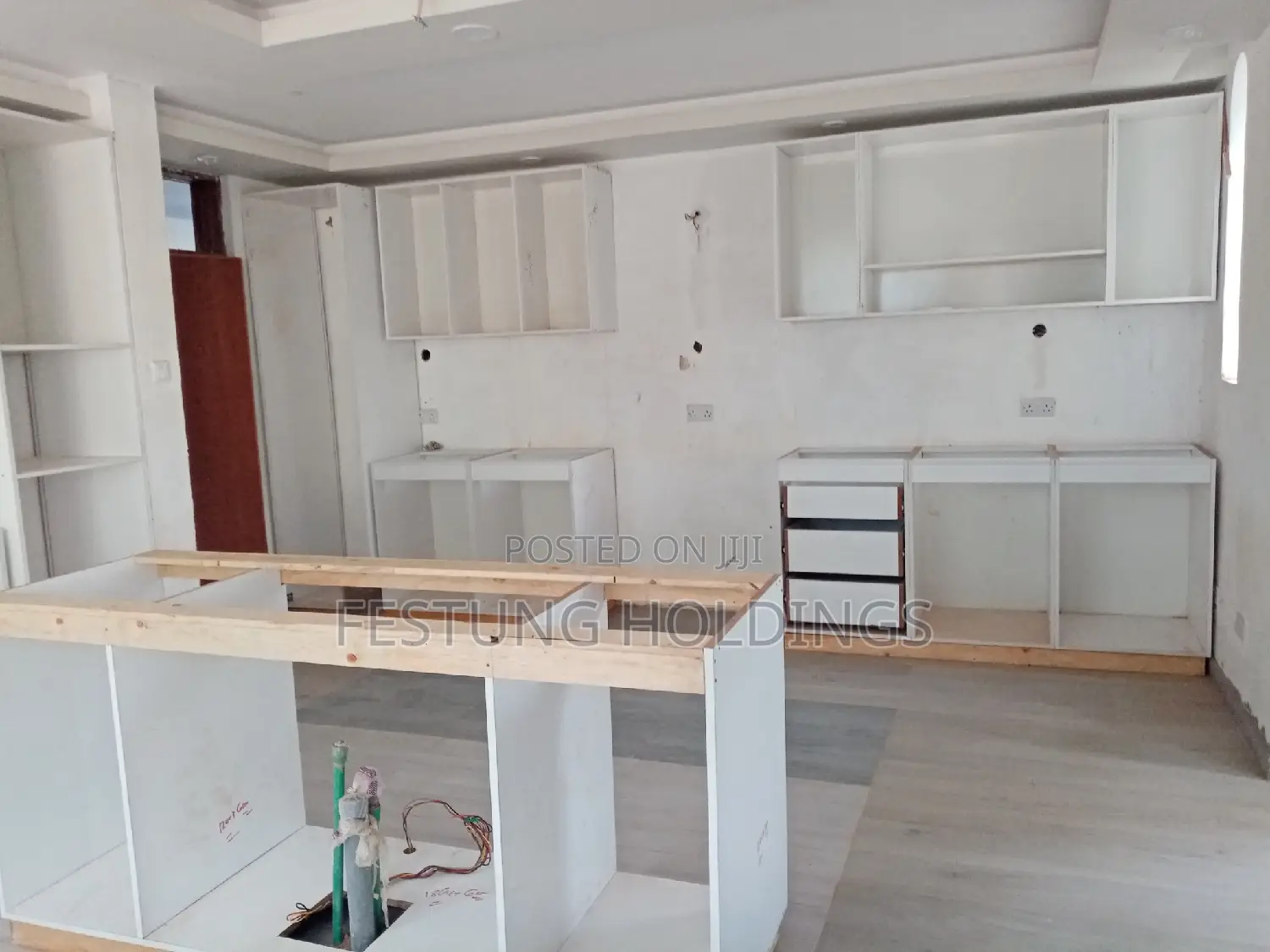 Kitchen Cabinets and Interior Design Services