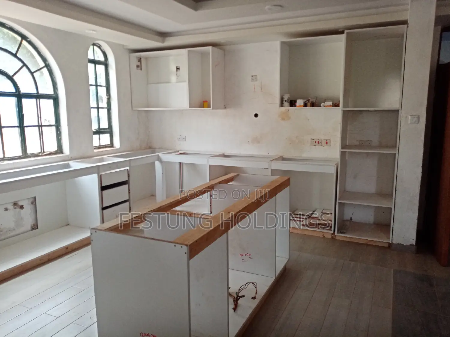 Kitchen Cabinets and Interior Design Services