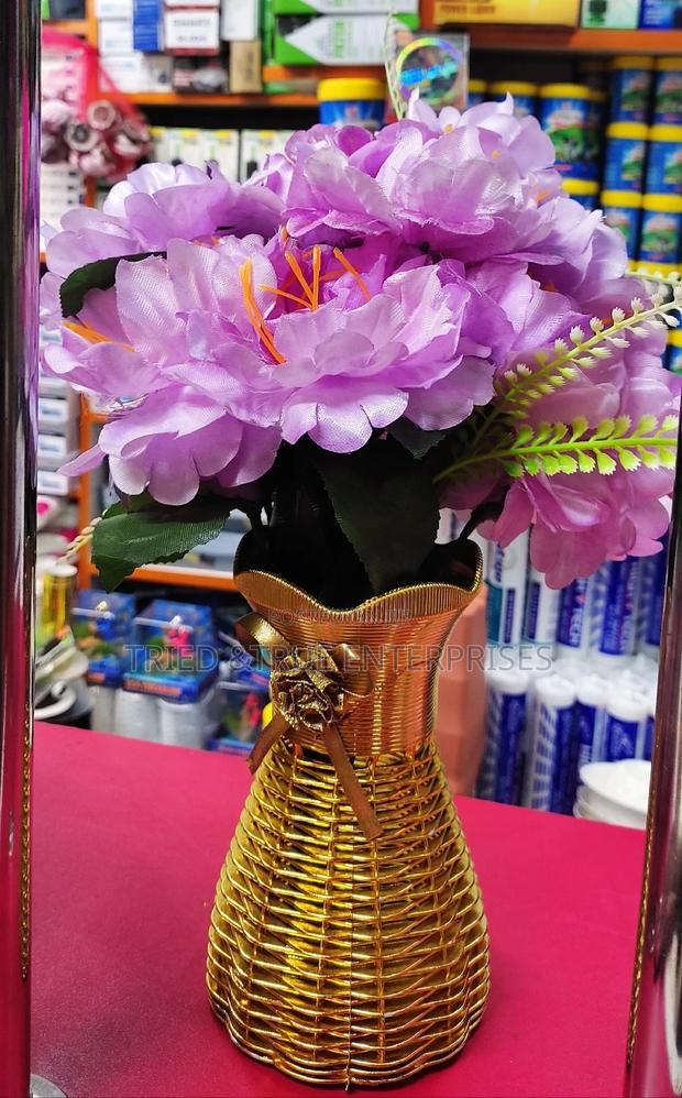 Artificial Flowers With Vessels