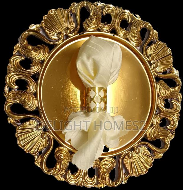 Trendy New Design Thick Charger Plates - main view