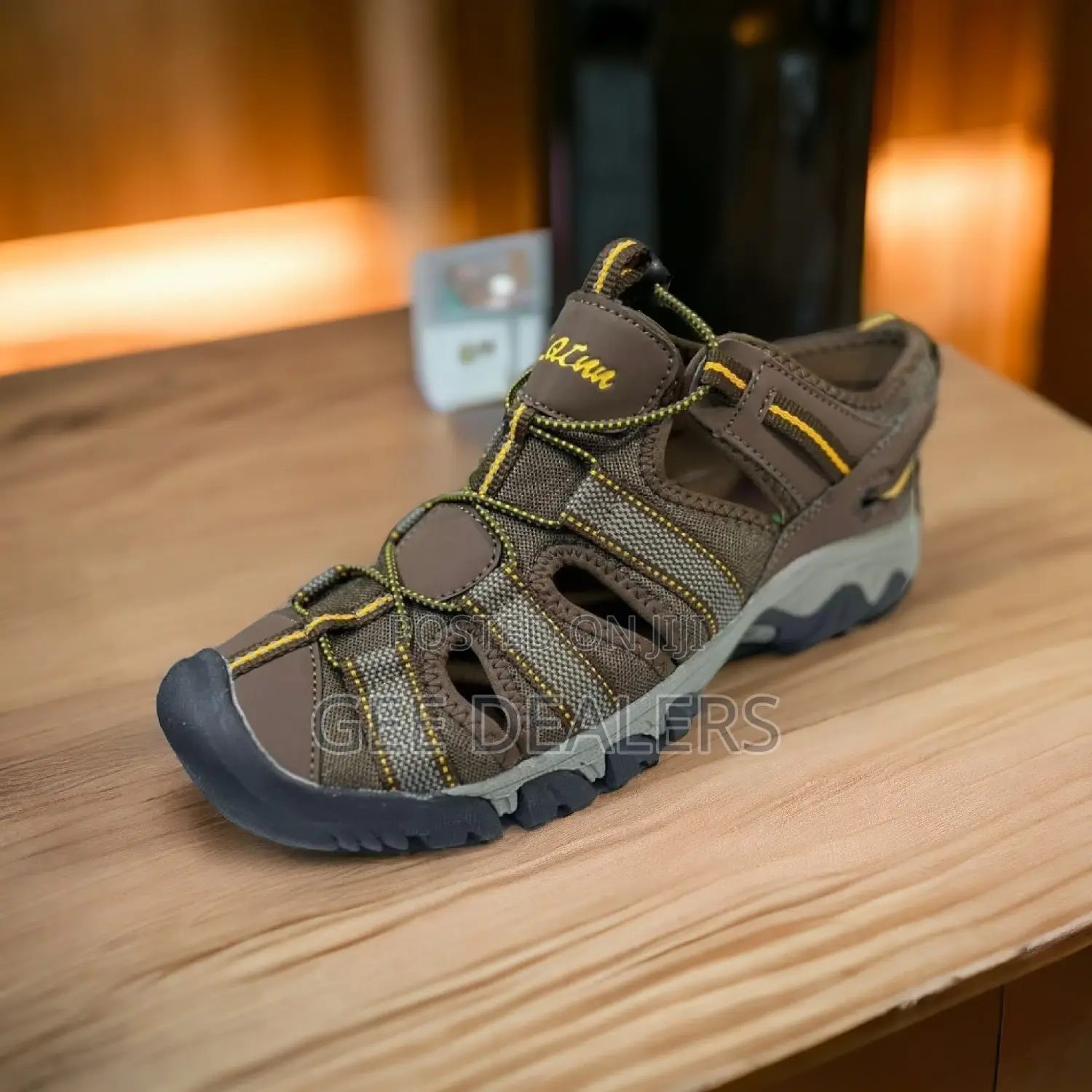 Keens Men Open Shoes 40-44