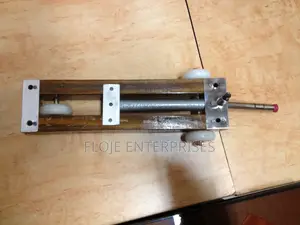 A Pair of Dynamic Trolley 6"