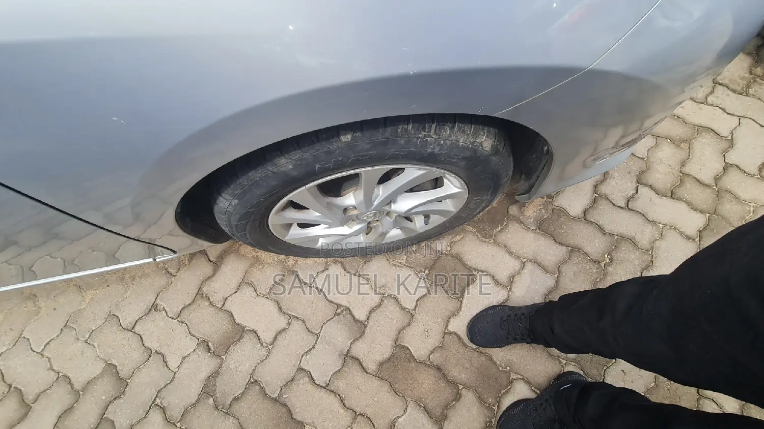 Toyota Auris 2015 Silver