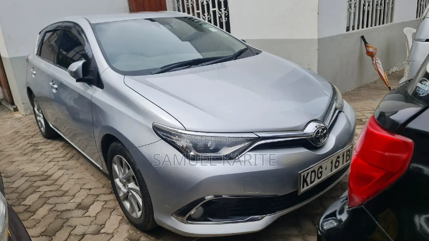 Toyota Auris 2015 Silver