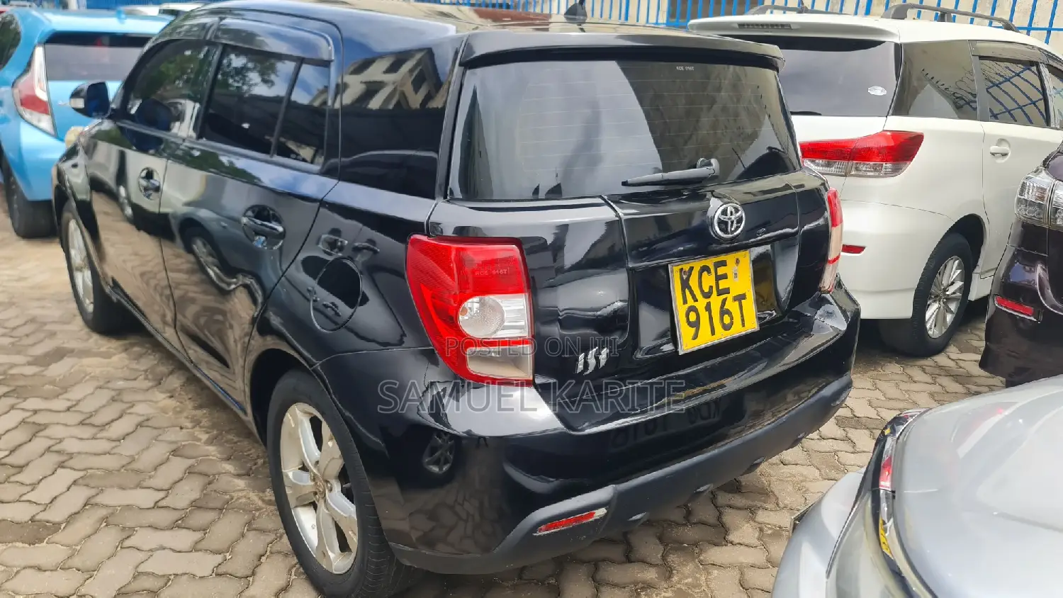 Toyota IST 2010 Black