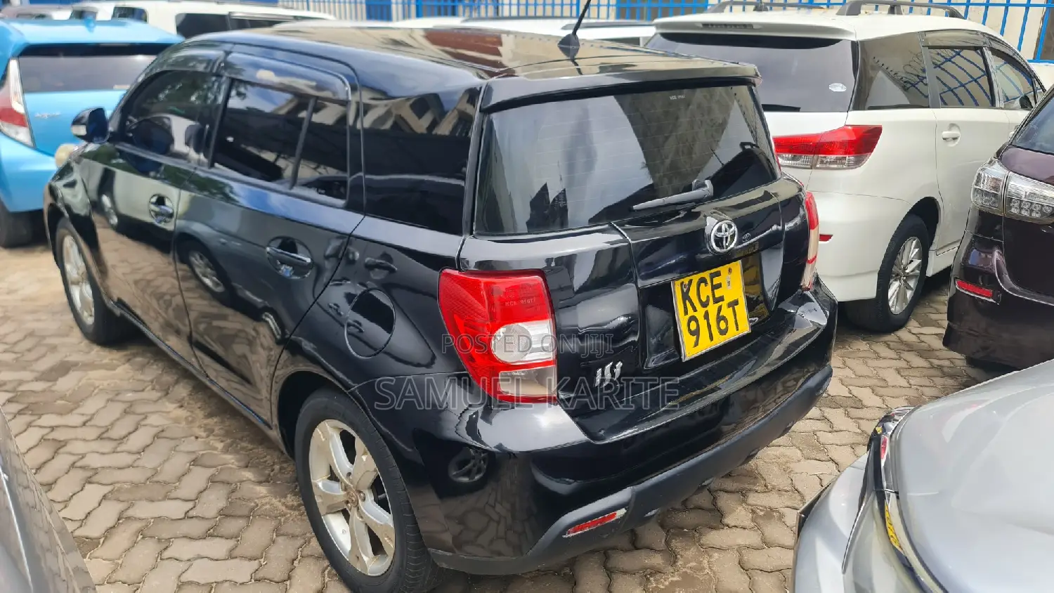 Toyota IST 2010 Black