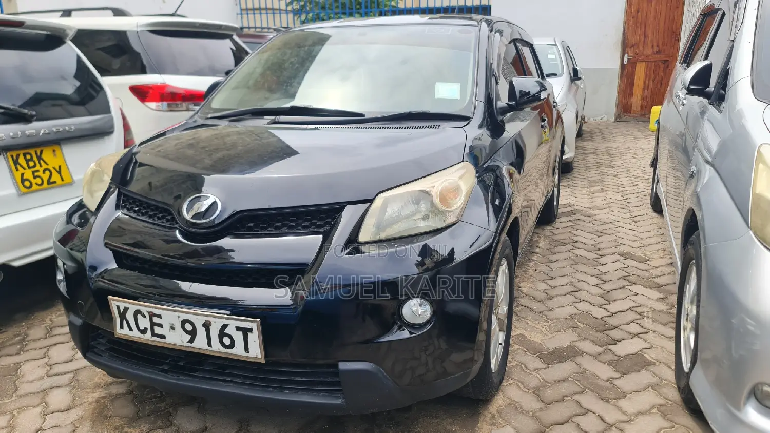 Toyota IST 2010 Black