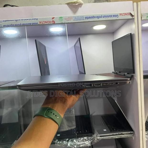 Laptop HP ZBook Studio G3 16GB Intel Core I7 SSD 512GB - thumbnail 3